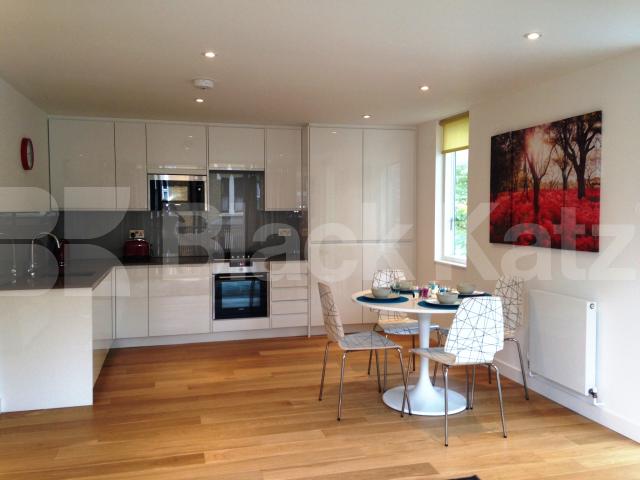 			NEW INSTRUCTION, 2 Bedroom, 1 bath, 1 reception Apartment			 Park View Apartments. Brandon Street, Elephant and Castle